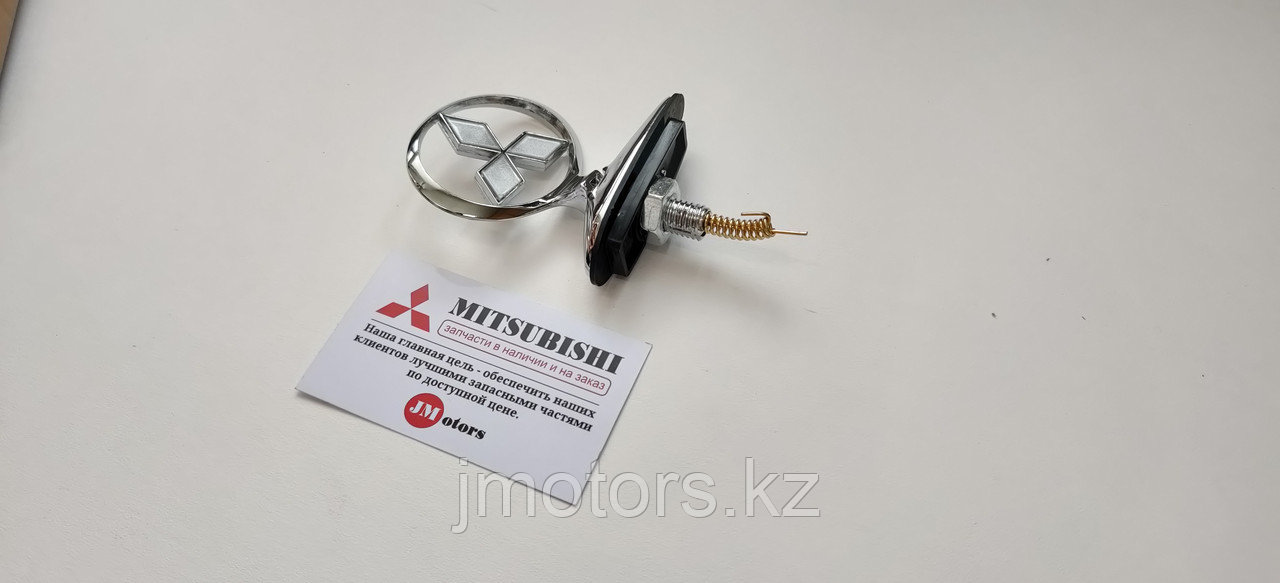 Значок на капот Mitsubishi Pajero 3-4 дубликат - фото 1 - id-p76912773