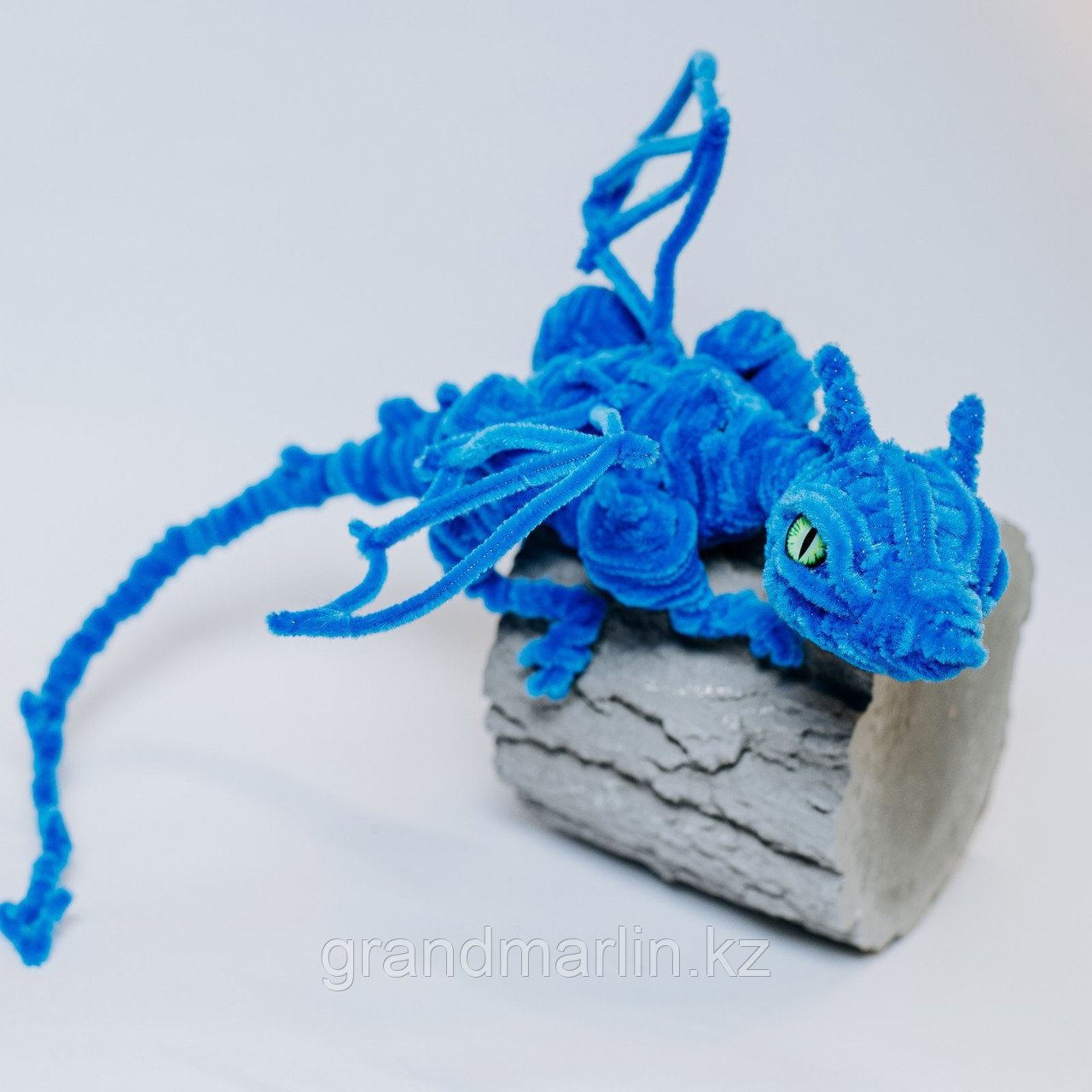 Игрушка из меховых палочек «Снежный дракон» - фото 2 - id-p114457810