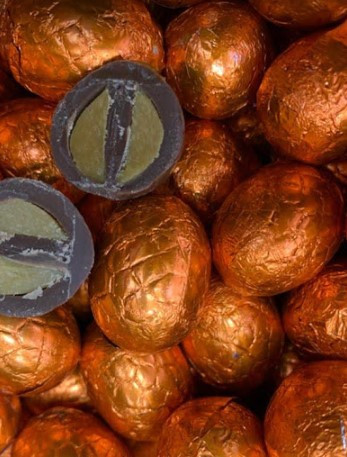 Шоколадные яйца с карамельной начинкой(Оранжевые) 1кг