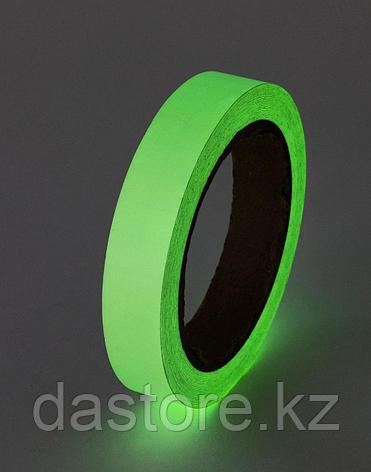 Shurtape P-661 светящийся в темноте 24 мм*9,2 м Glow Tape узкий, фото 2