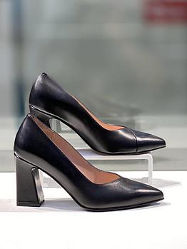Модные женские туфли "Paoletti" черного цвета. Классическая женская обувь новая коллекция.