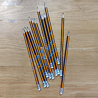 Чернографитный карандаш с ластиком "Maped" Black Peps. HB=2. Карандаши простые. Классический Простой карандаш.