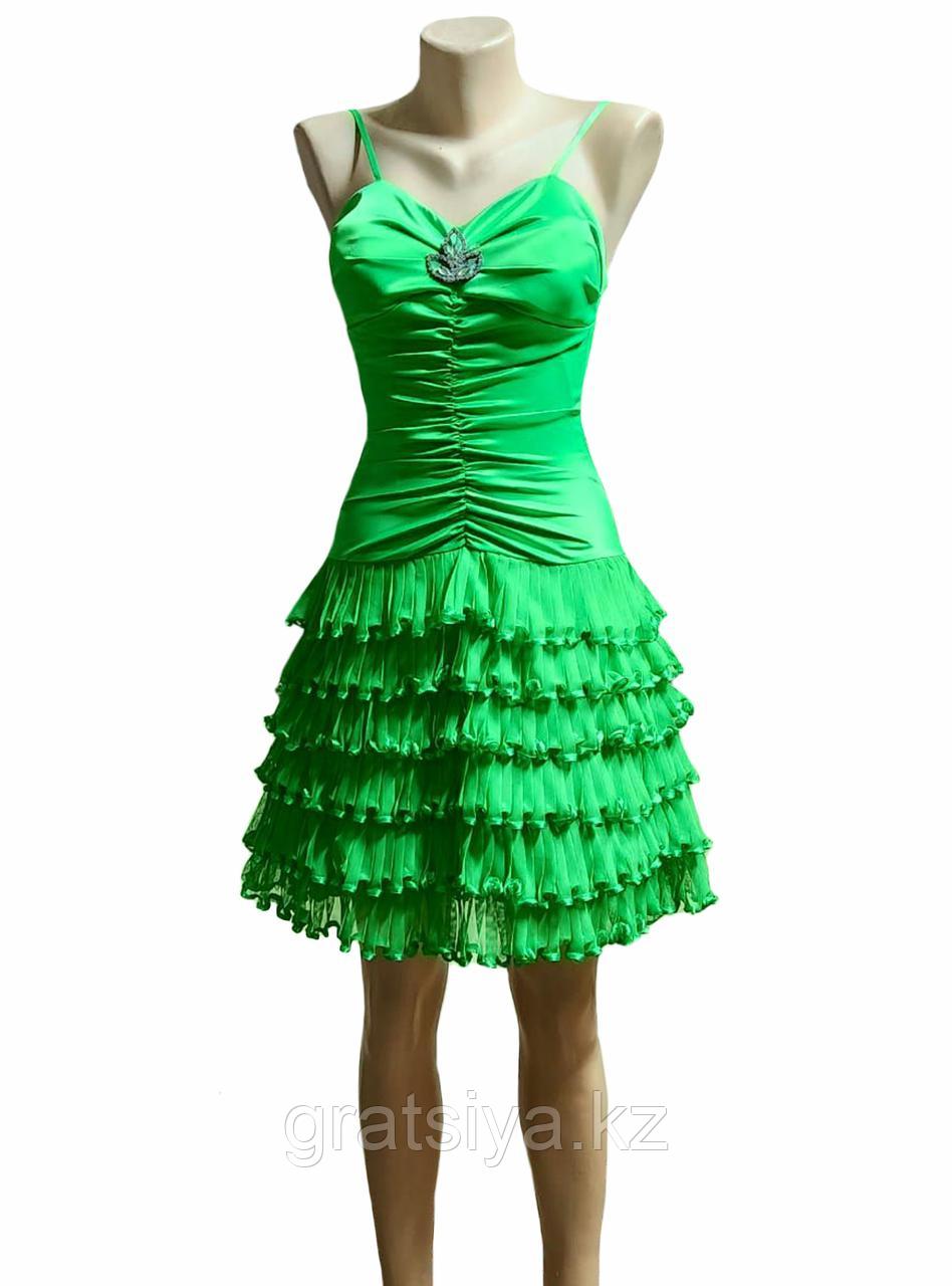 Вечернее Платье с Плиссированными Воланами ярко зеленое Открытыми Плечами - фото 1 - id-p114626734
