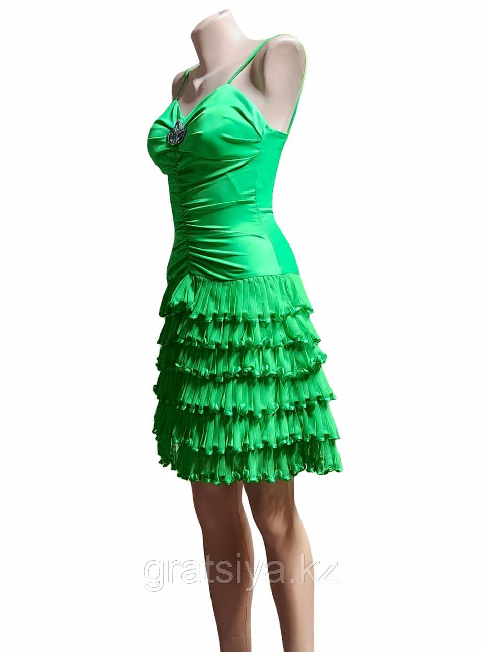 Вечернее Платье с Плиссированными Воланами ярко зеленое Открытыми Плечами - фото 2 - id-p114626734