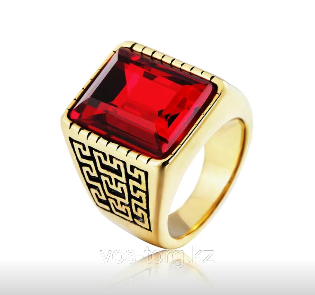 Перстень с камнем ''Golden red'' позолота