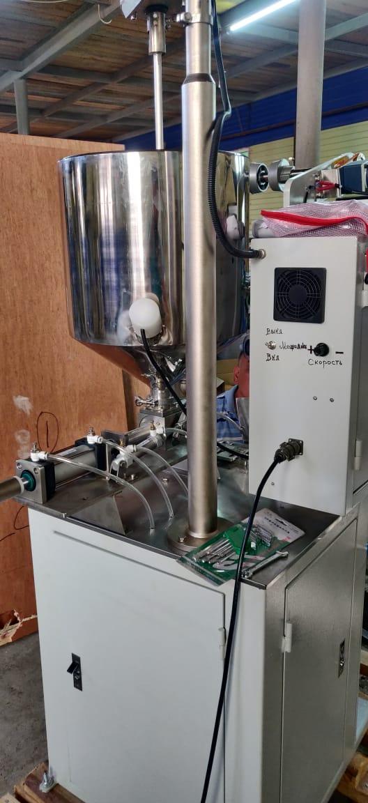 Автоматическая фасовочно-разливочное машина для меда и сиропов
