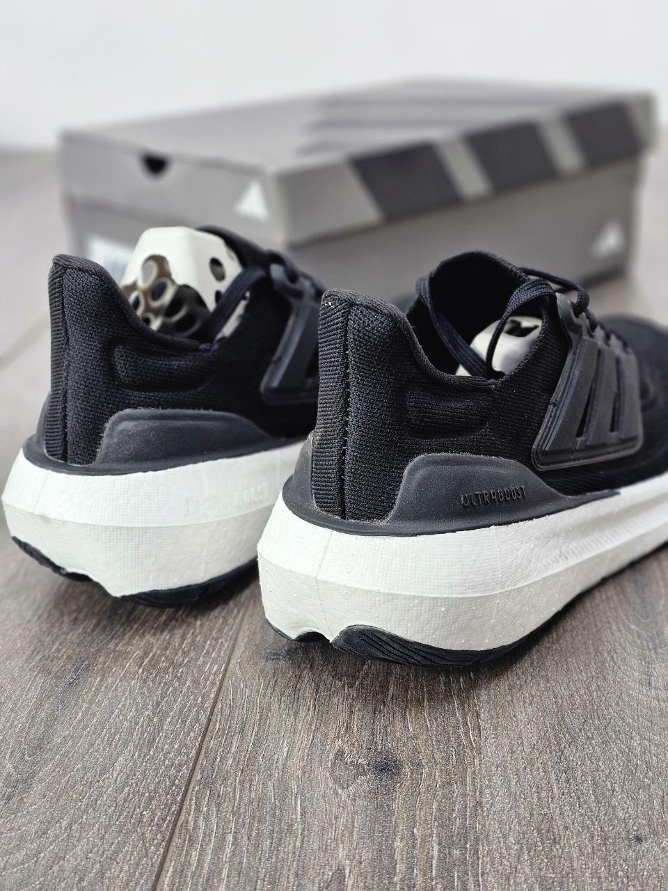 Кроссовки Adidas Ultraboost черные для бега ЛЮКС Качество - фото 5 - id-p114739286