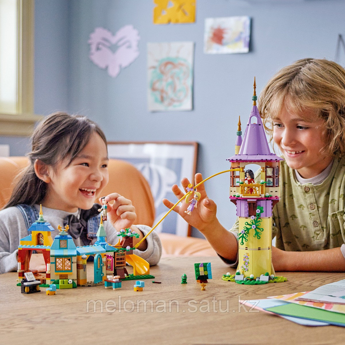 LEGO: Башня Рапунцель и Утенок Disney Princess 43241 - фото 5 - id-p114078836