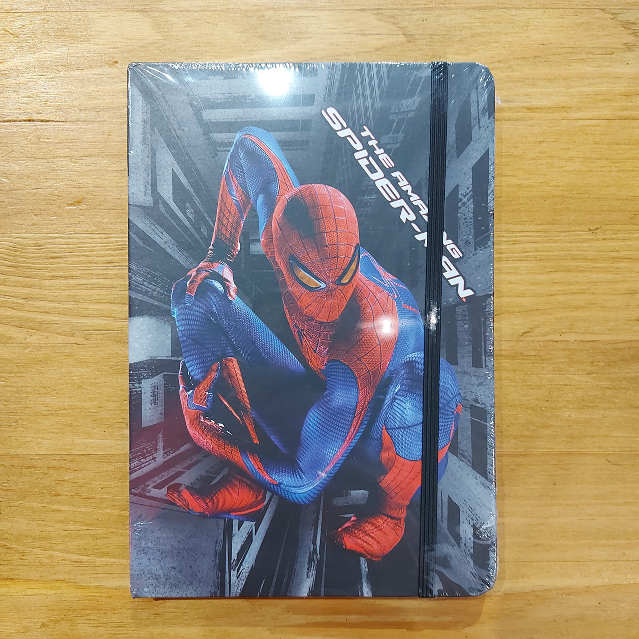 Детский блокнот с Человеком - Пауком на резинке. А5. "Spider Man". Подарочный ежедневник "Человек-паук". - фото 1 - id-p114780871