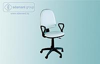 Кресло врача с подлокотниками Айболит