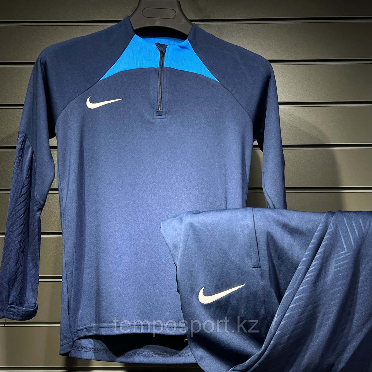 Тренировочный костюм Nike детский (голубой / темно синий) - фото 9 - id-p114225942