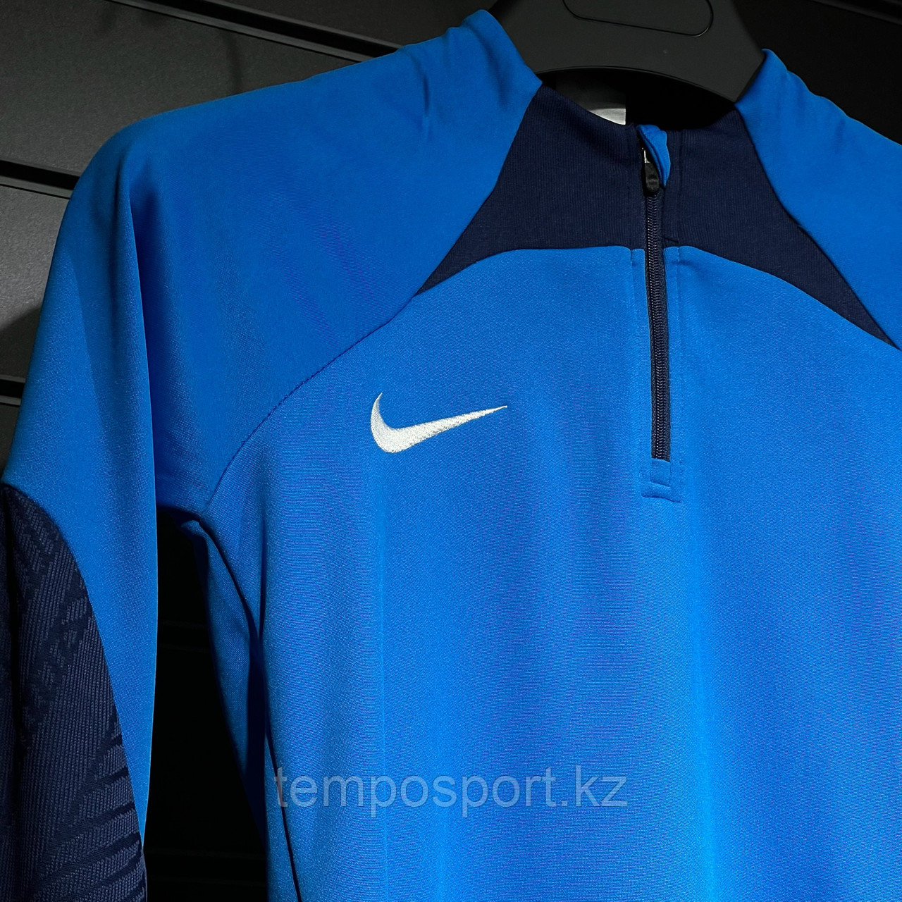 Тренировочный костюм Nike детский (голубой / темно синий) - фото 3 - id-p114225942