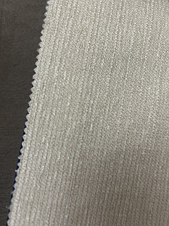 Қыздың шалбарындағы порно спермы Ол өз кискасын өзі тіккен.