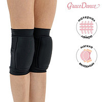 Түнгі көйлек киген