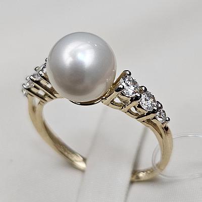 Золотое кольцо с жемчугом ж/з 2,68гр, 585 проба, 17,5 размер