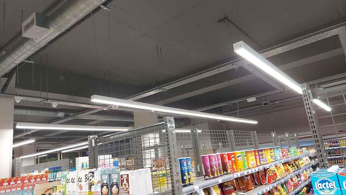 Светодиодный светильник линейный на тросе для супермаркетов 72 Вт