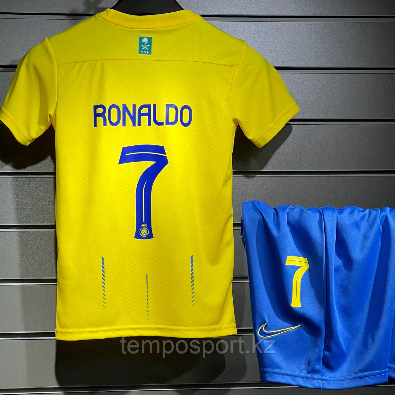 Форма футбольная Al Nasr Ronaldo 7 домашняя детская - фото 1 - id-p115273265