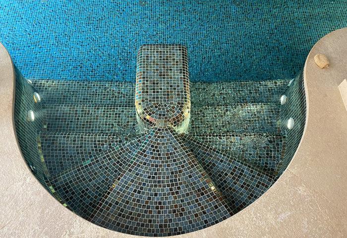 Стеклянная мозаика для бассейна Reviglass Aquarela (Karma, цвет - коричневый-зелёный) - фото 9 - id-p115297209