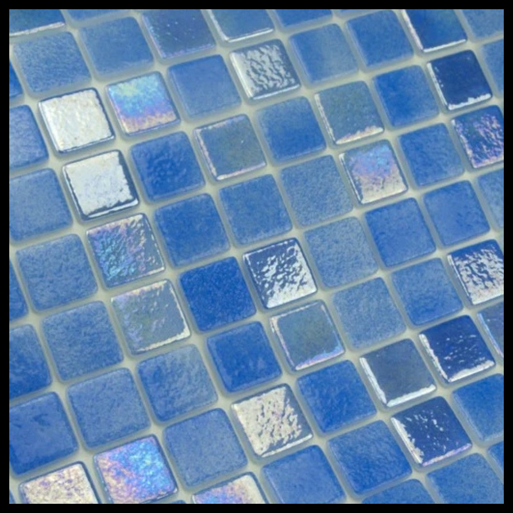 Стеклянная мозаика для бассейна Reviglass Urumea (Mix Iris, цвет - светло-синий), фото 1