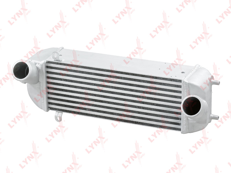 Радиатор интеркулера LYNXauto RT0030 - фото 1 - id-p115309001