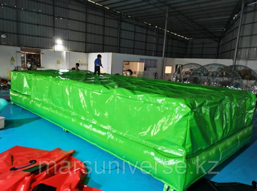 Подушка для детского парка ( зеленая) - 2,4*5,6*1,3м