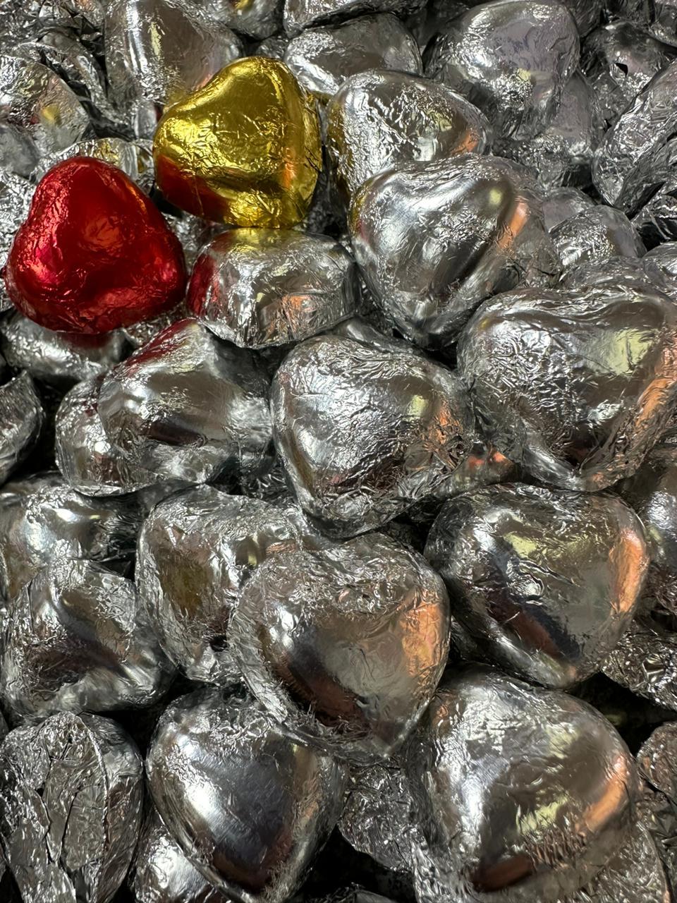 Шоколадные сердечки с ореховым кремом СЕРЕБРО 1кг (на вес)