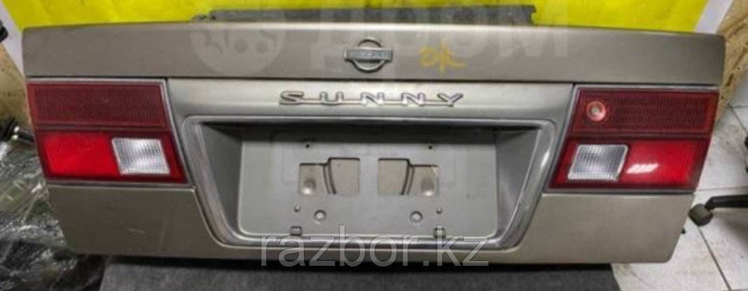 Крышка багажника рестайлинг Nissan Sunny . FB14.