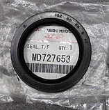Сальник раздатки на задний кардан Mitsubishi Delica, фото 3