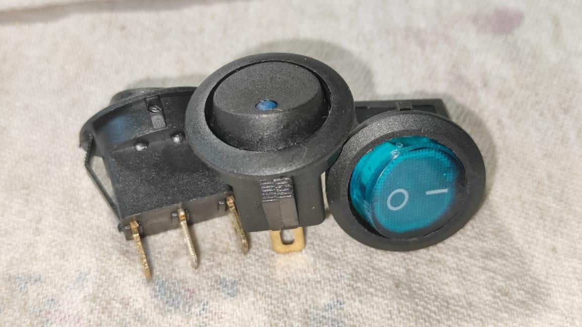 Выключатель 3-х контактный KCD1-2 ON-OFF синяя подсветка 20A/12V - фото 1 - id-p115443036