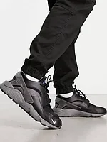 Nike Air Huarache trainers in black and grey