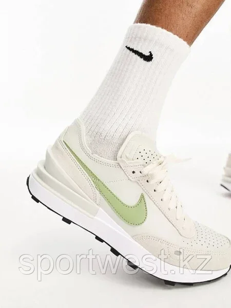 Nike Waffle One Leather trainers in cream - фото 3 - id-p115483000