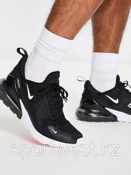 Nike Air Max 270 trainers in black - фото 3 - id-p115477533