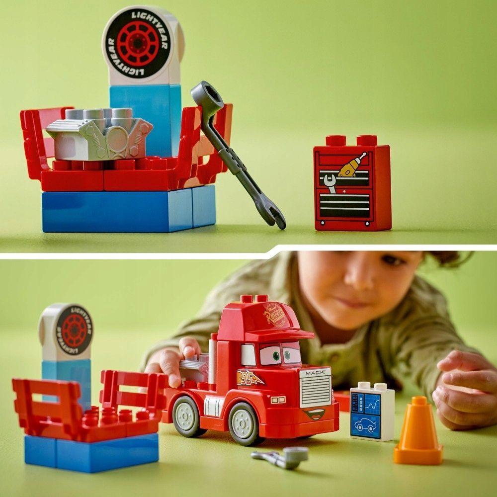 Лего Дупло Мак на гонке Lego 10417