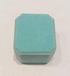 Футляр под кольцо / бархат / 5*5 см ( пр. Абая 141)