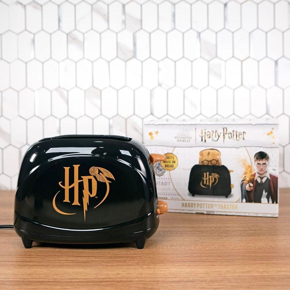 Uncanny Brands TSTE-EM-HPO-HP1-ME Harry Potter Elite 2 Slice Toaster - фото 8 - id-p115510615