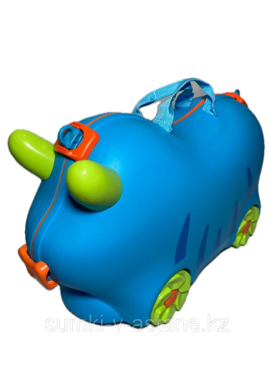 Детский пластиковый чемодан "Trunki" для детей с 3-х до 6-и лет (высота 32 см, ширина 52 см, глубина 21 см) - фото 4 - id-p96355971