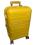 Маленький пластиковый дорожный чемодан на 4-х колёсах "Travel Car". Высота 56 см, ширина 36 см, глубина 24 см), фото 2
