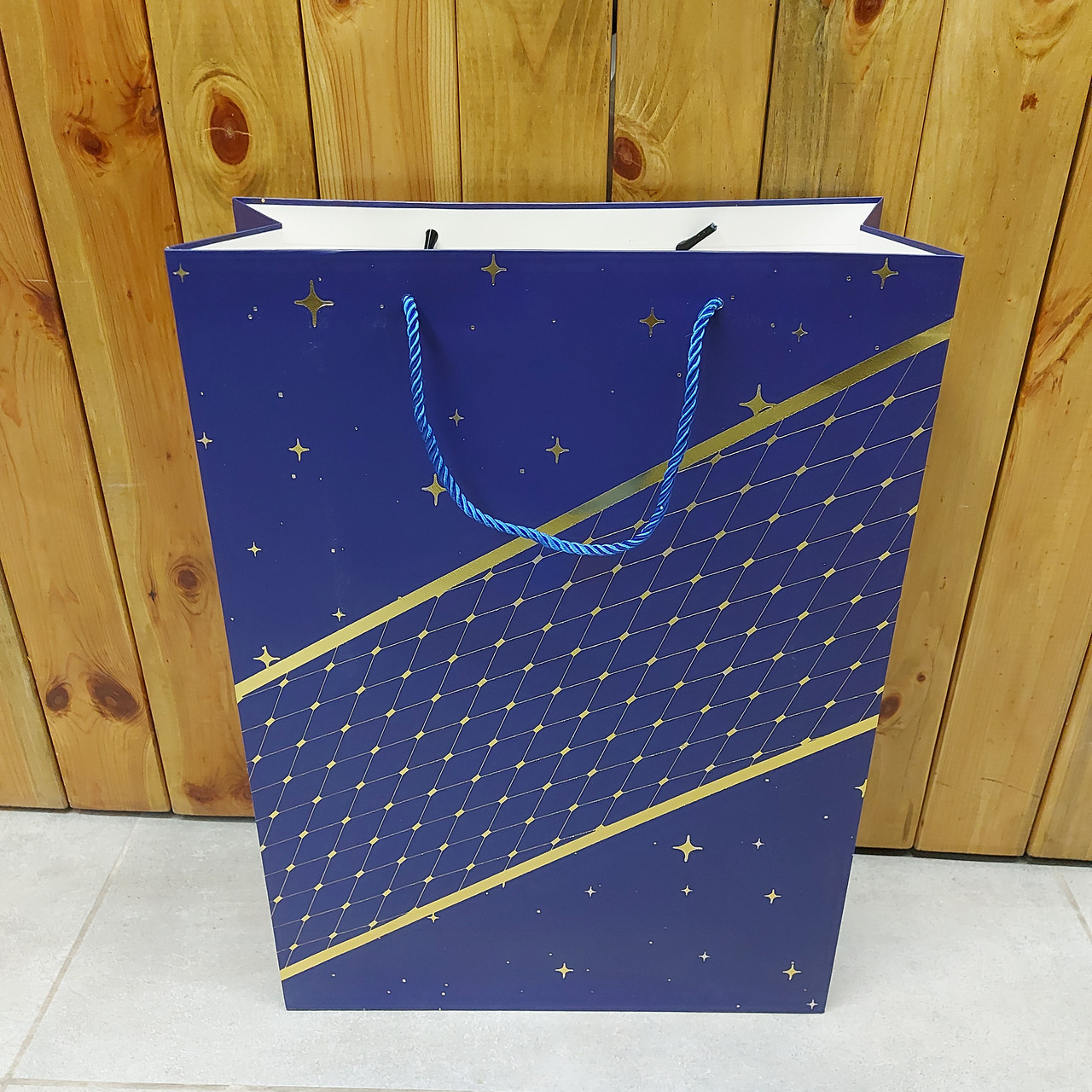 Пакет Подарочный "Синий со звездочками". Размер 30x41,5x12 см. Упаковка для подарка. Пакеты картонные. - фото 1 - id-p115583030