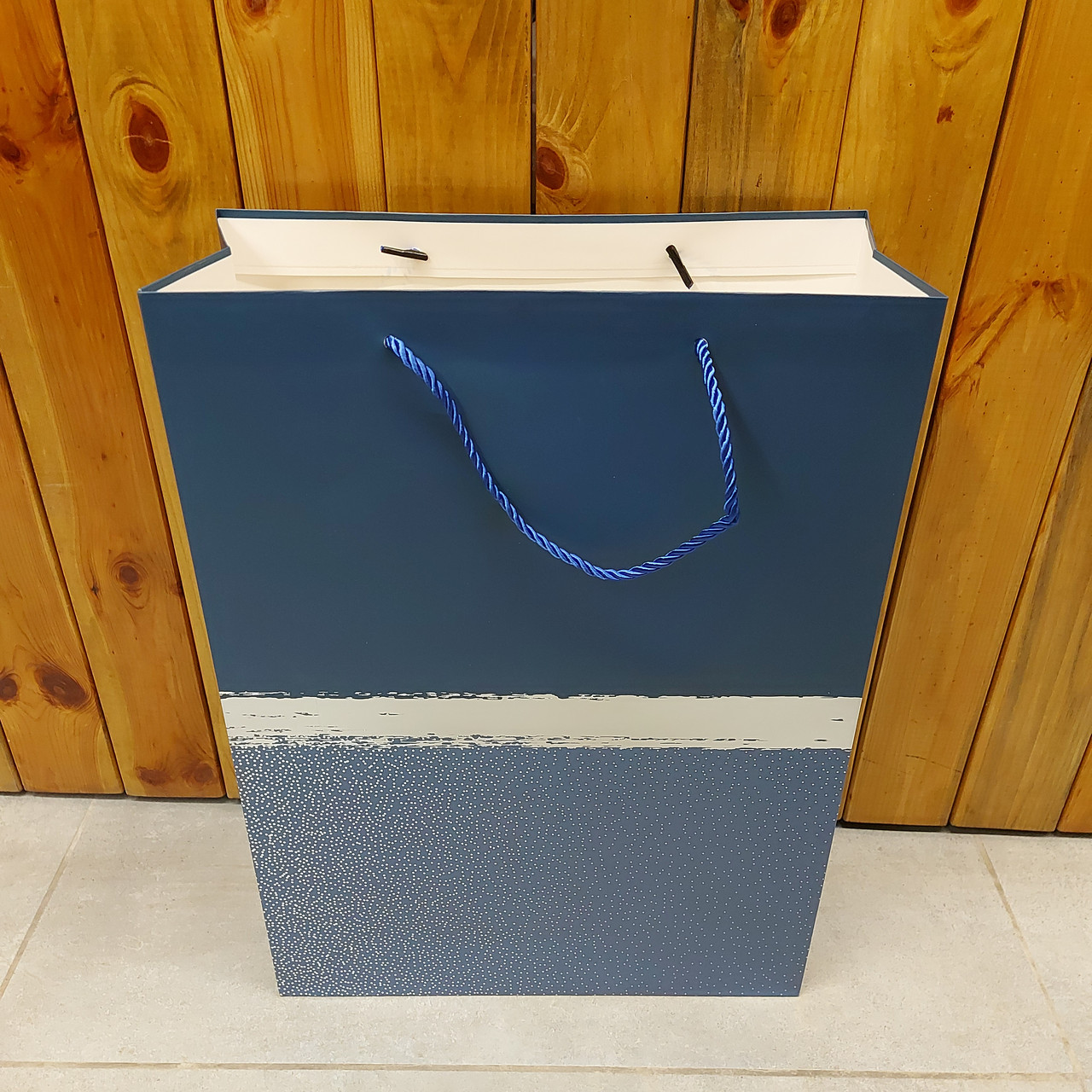 Пакет Подарочный "Синий с серебром". Размер 30x41,5x12 см. Упаковка для подарка. Пакеты картонные. - фото 1 - id-p115583040