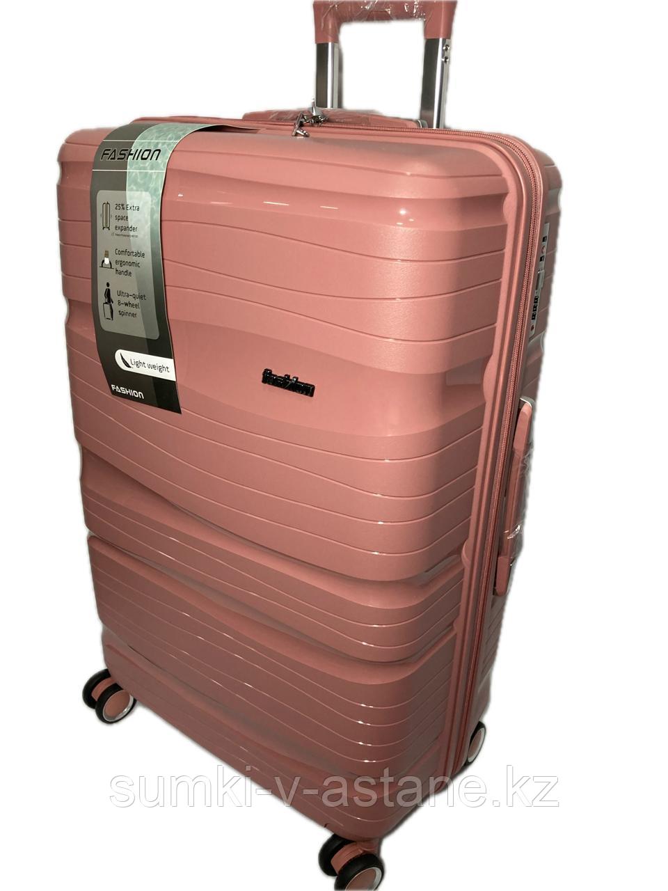 Большой пластиковый дорожный чемодан на 4-х колёсах Fashion (высота 75 см, ширина 47 см, глубина 28 см) - фото 3 - id-p79662075