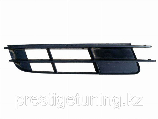 Решетка в бампер правая (R) на Audi Q7 2005-09 (SAT)