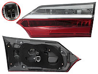 Задний фонарь правый (R) на багажник Corolla 2016-19 LED (SAT)