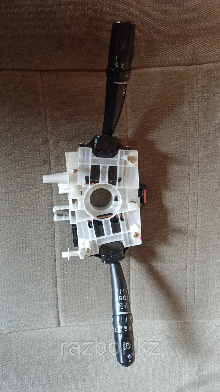 Подрулевой переключатель (гитара) Subaru Forester (SG5)