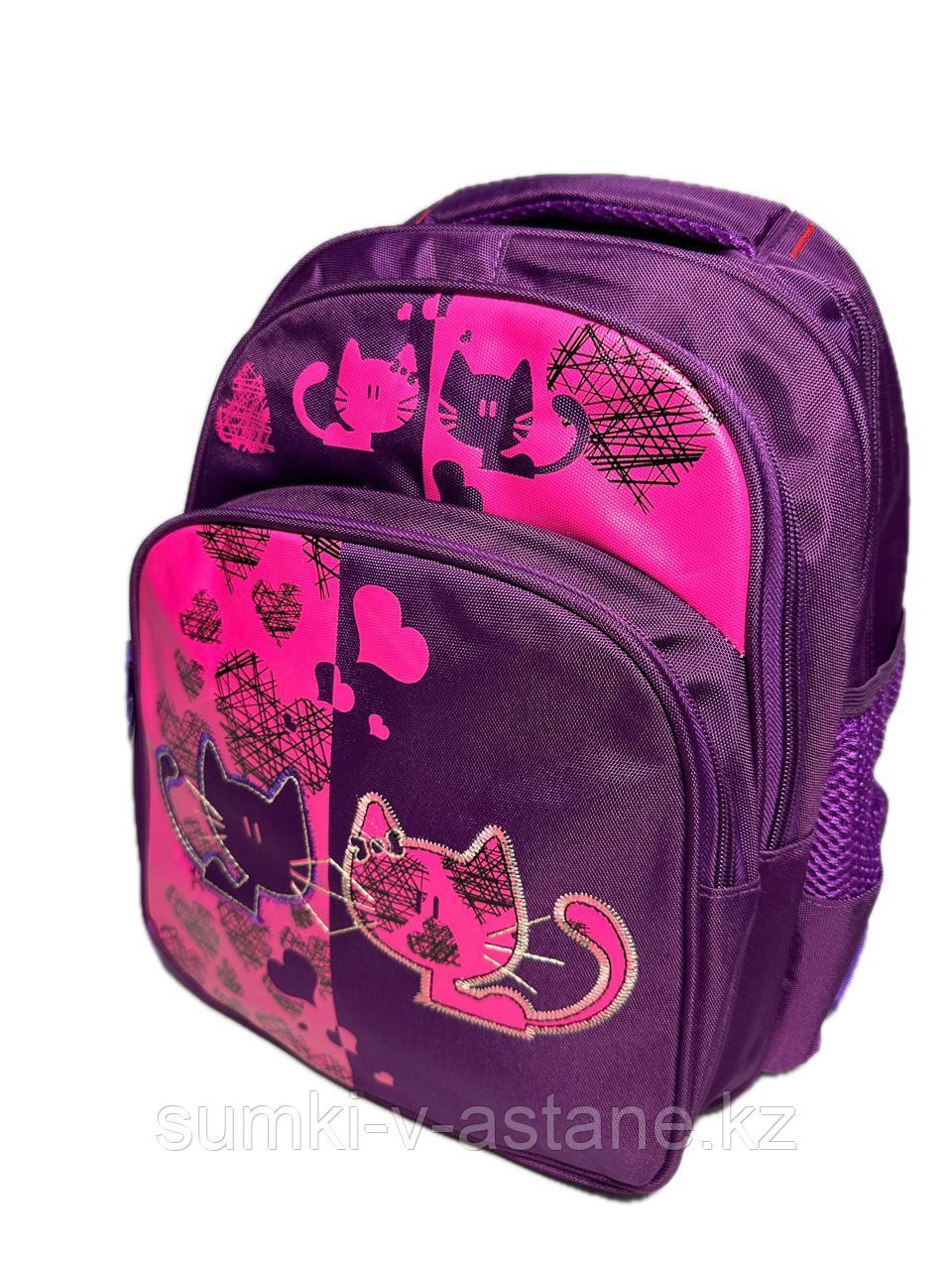 Школьный рюкзак для девочек в начальные классы "Miqiney". Высота 36 см, ширина 27 см, глубина 17 см.