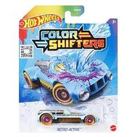 Hot Wheels Color Shifters машинасы Retro-Active түсін згертеді