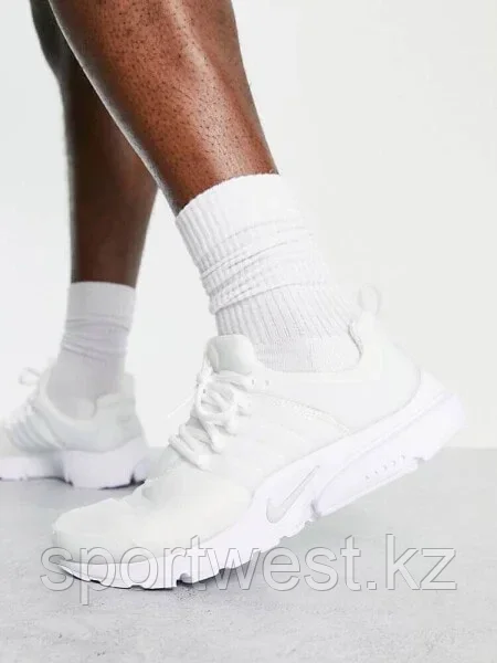Nike Air Presto sneakers in white - фото 1 - id-p115746064