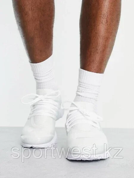 Nike Air Presto sneakers in white - фото 2 - id-p115746064