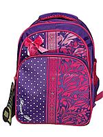 Школьный рюкзак для девочек, в начальные классы. Высота 37 см, ширина 26 см, глубина 17 см.
