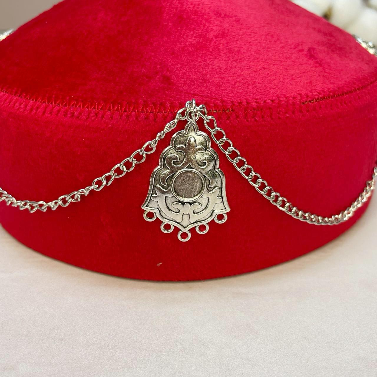 Женская тюбетейка казахская (тақия) с декором красная - фото 5 - id-p115938797