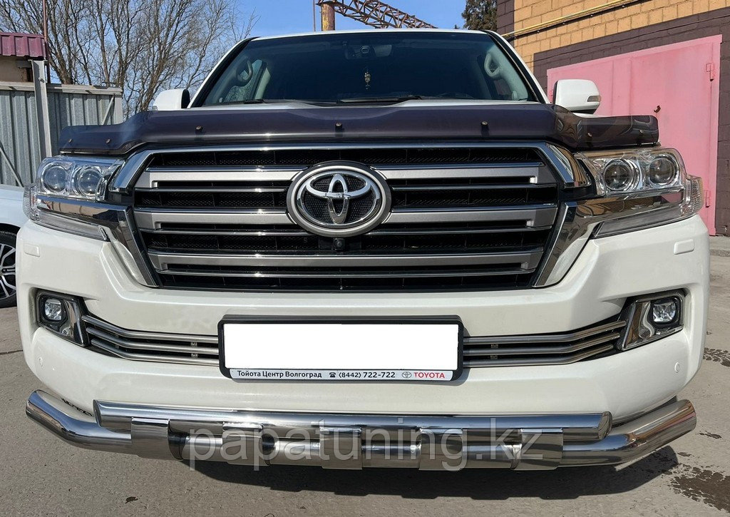 Защита переднего бампера с перемычками Папа Тюнинг для Toyota Land Cruiser 200 2015- - фото 1 - id-p115938875